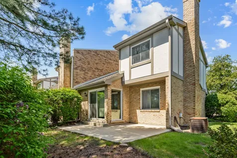 1525 Columbia Court Elk Grove Village IL 60007