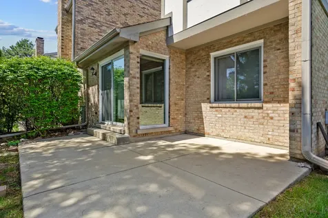 1525 Columbia Court Elk Grove Village IL 60007