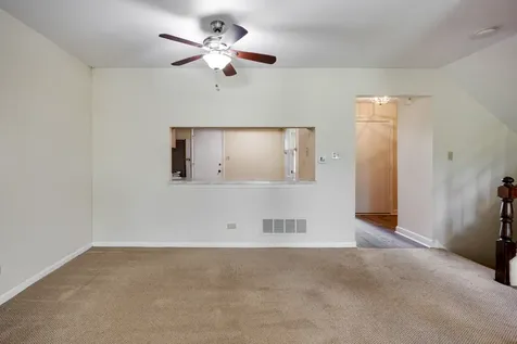 1525 Columbia Court Elk Grove Village IL 60007