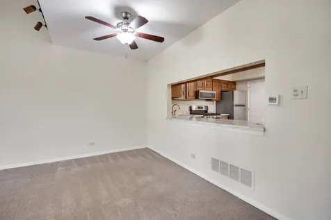 1525 Columbia Court Elk Grove Village IL 60007