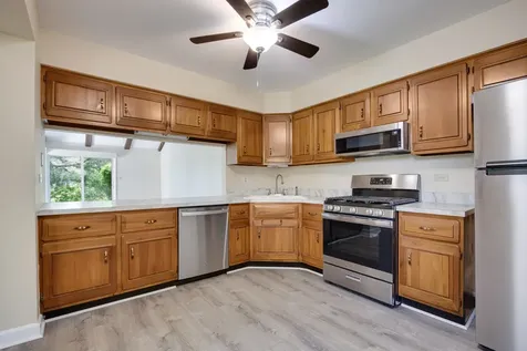 1525 Columbia Court Elk Grove Village IL 60007