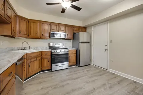 1525 Columbia Court Elk Grove Village IL 60007