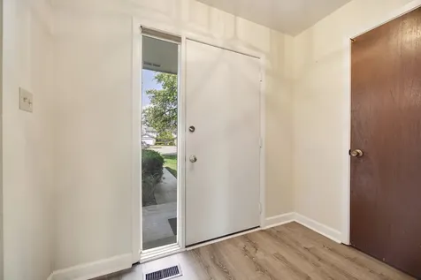 1525 Columbia Court Elk Grove Village IL 60007
