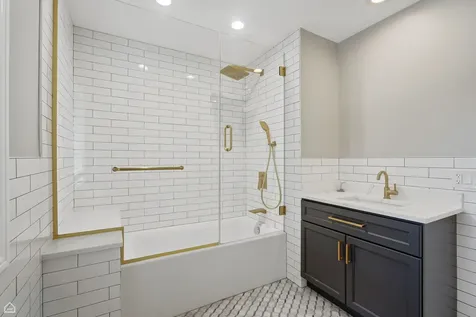 109 Orchard Street Hillside IL 60162