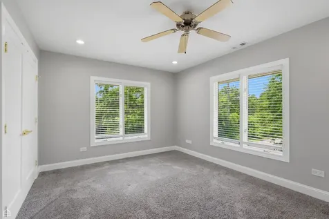 109 Orchard Street Hillside IL 60162