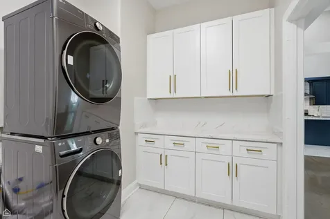 109 Orchard Street Hillside IL 60162