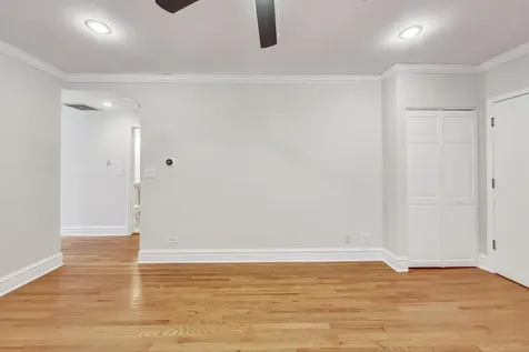 917 West Sunnyside Avenue Chicago IL 60640