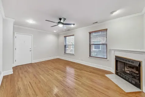 917 West Sunnyside Avenue Chicago IL 60640