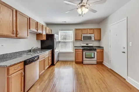 917 West Sunnyside Avenue Chicago IL 60640