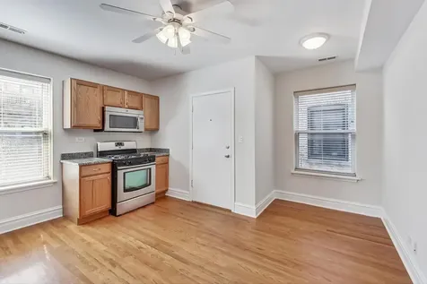 917 West Sunnyside Avenue Chicago IL 60640