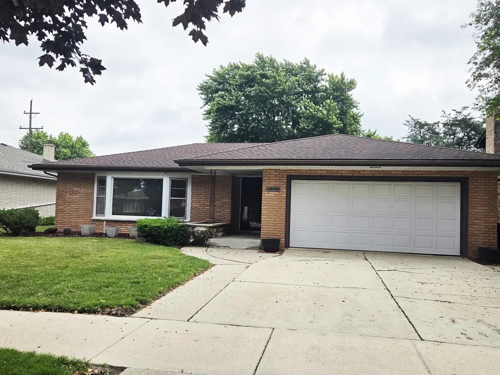 9605 South Kolin Avenue Oak Lawn IL 60453