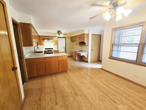 9605 South Kolin Avenue Oak Lawn IL 60453