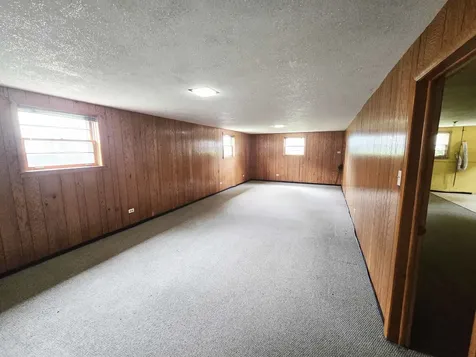 9605 South Kolin Avenue Oak Lawn IL 60453