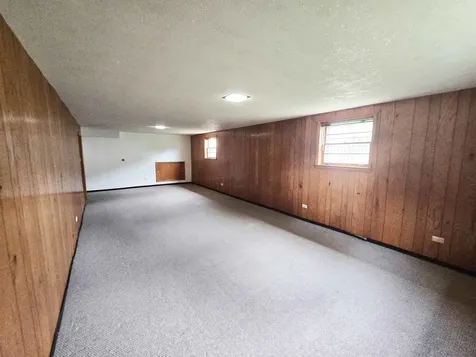9605 South Kolin Avenue Oak Lawn IL 60453