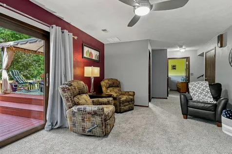 4713 5TH Street A Street East Moline IL 61244