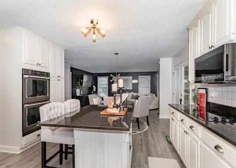 2709 8TH Street Court Moline IL 61265