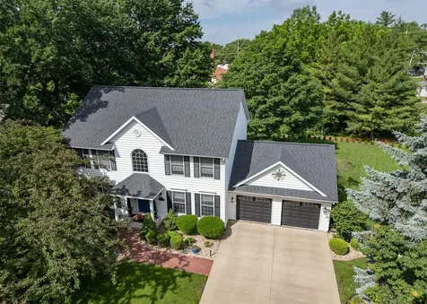 2709 8TH Street Court Moline IL 61265