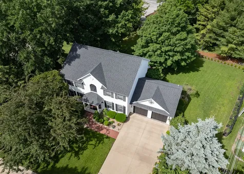 2709 8TH Street Court Moline IL 61265