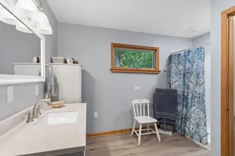 111 Eastwood Avenue Port Barrington IL 60010