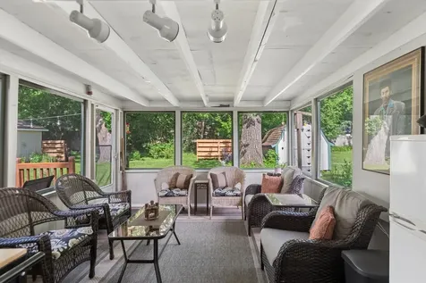 111 Eastwood Avenue Port Barrington IL 60010