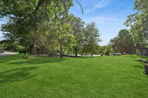 111 Eastwood Avenue Port Barrington IL 60010