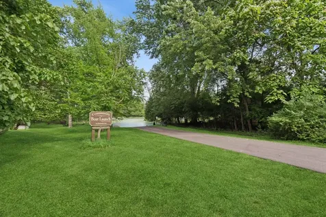 111 Eastwood Avenue Port Barrington IL 60010