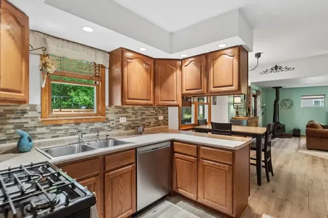 111 Eastwood Avenue Port Barrington IL 60010