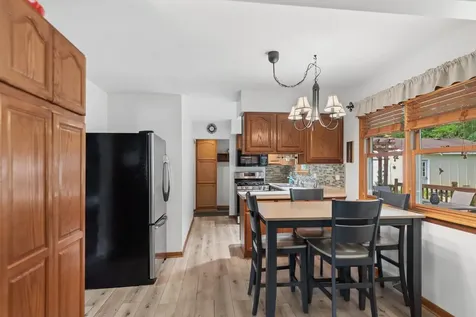 111 Eastwood Avenue Port Barrington IL 60010
