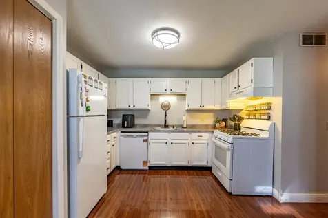 1083 Kane Street South Elgin IL 60177