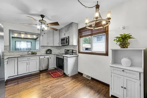 530 North 3rd Avenue Villa Park IL 60181