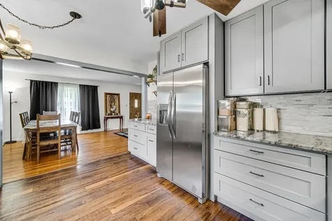 530 North 3rd Avenue Villa Park IL 60181