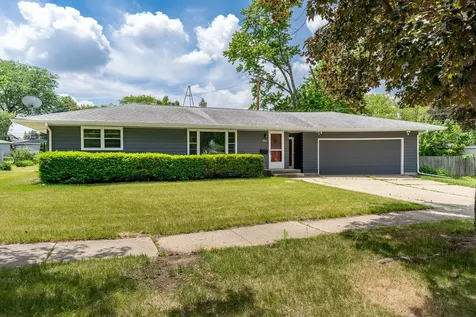 3611 Beach Street Rockford IL 61108