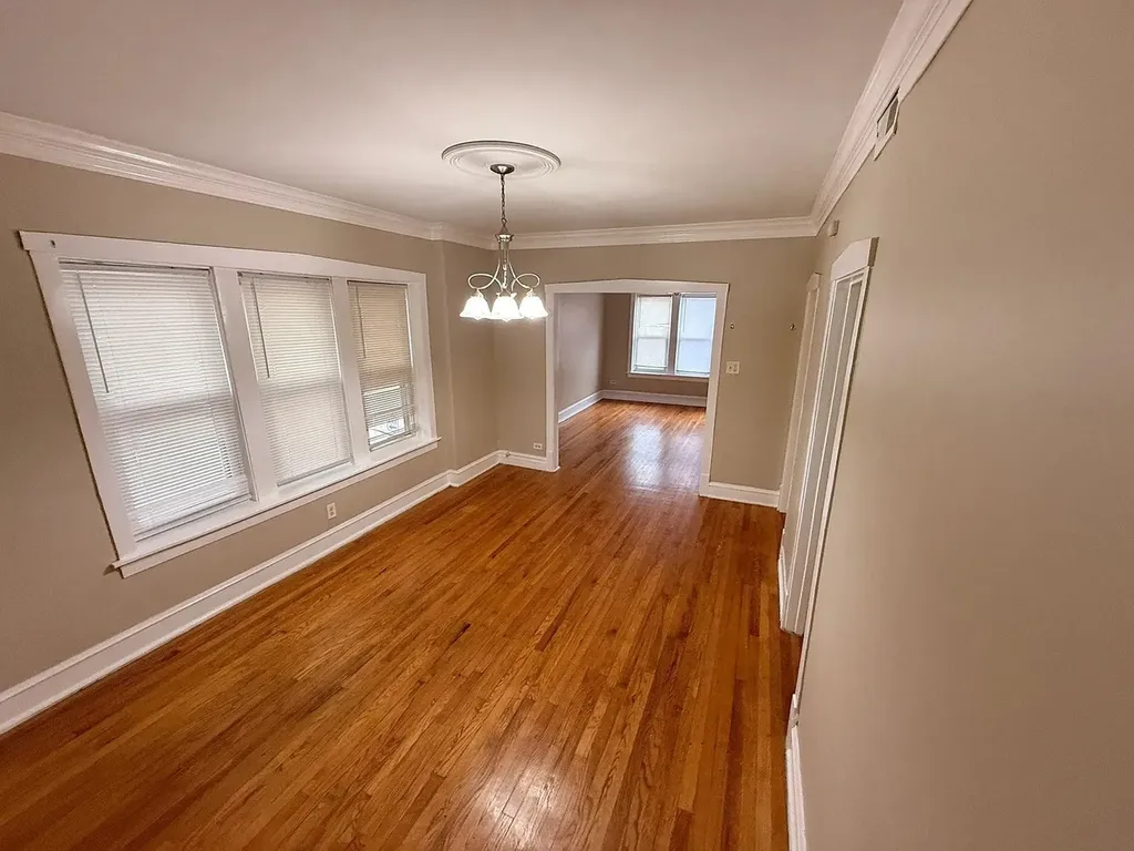 4158 West Potomac Avenue Chicago IL 60651