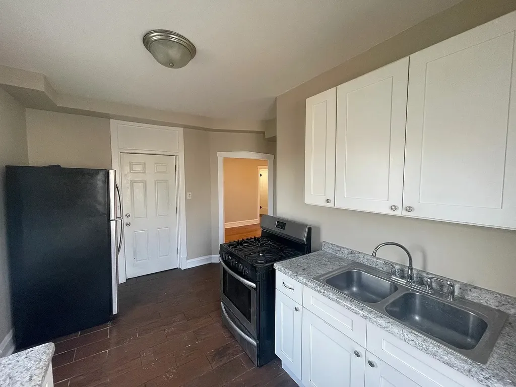 4158 West Potomac Avenue Chicago IL 60651