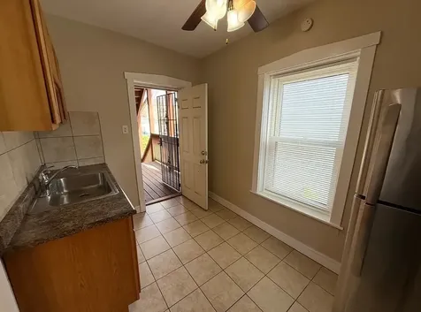 4158 West Potomac Avenue Chicago IL 60651