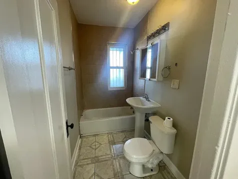 4158 West Potomac Avenue Chicago IL 60651