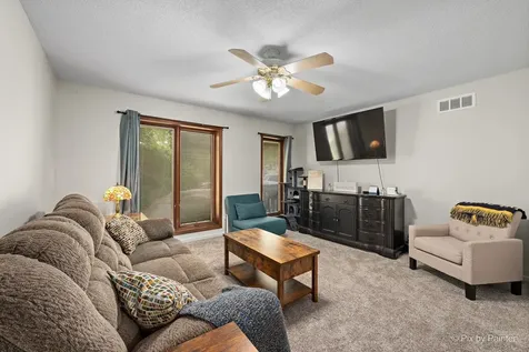 287 Holiday Drive Lake Holiday IL 60552