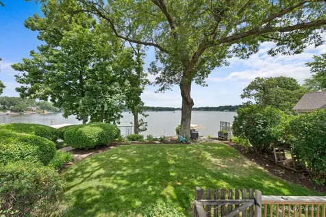 287 Holiday Drive Lake Holiday IL 60552