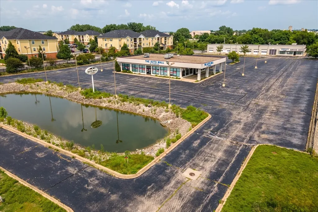 1910 Moreland Boulevard Champaign IL 61822