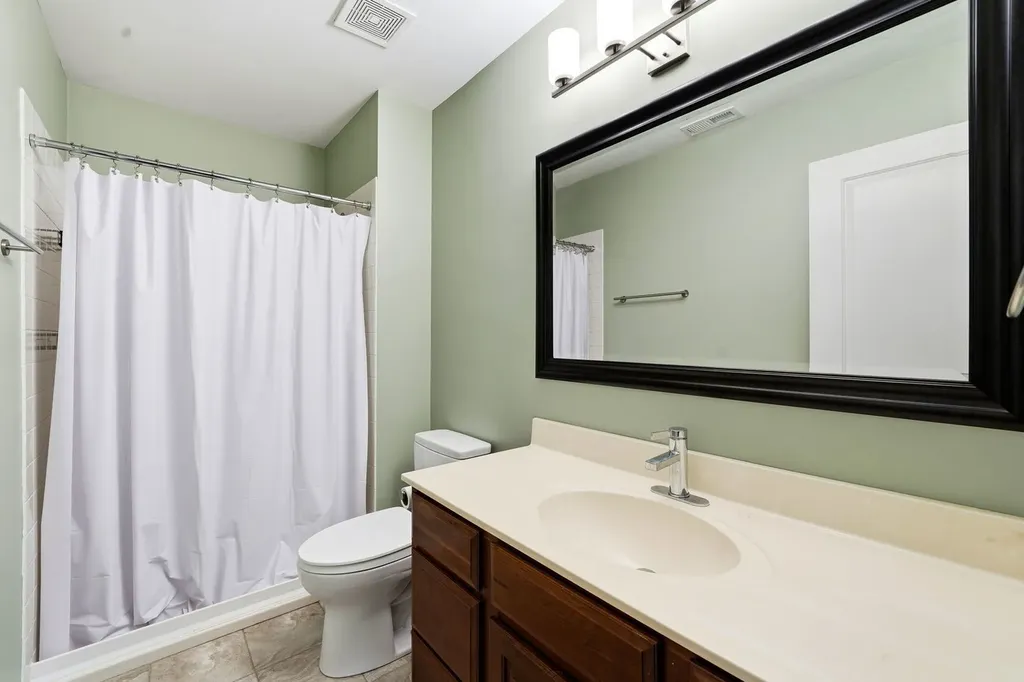 6267 Trinity Drive Lisle IL 60532