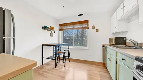 6267 Trinity Drive Lisle IL 60532