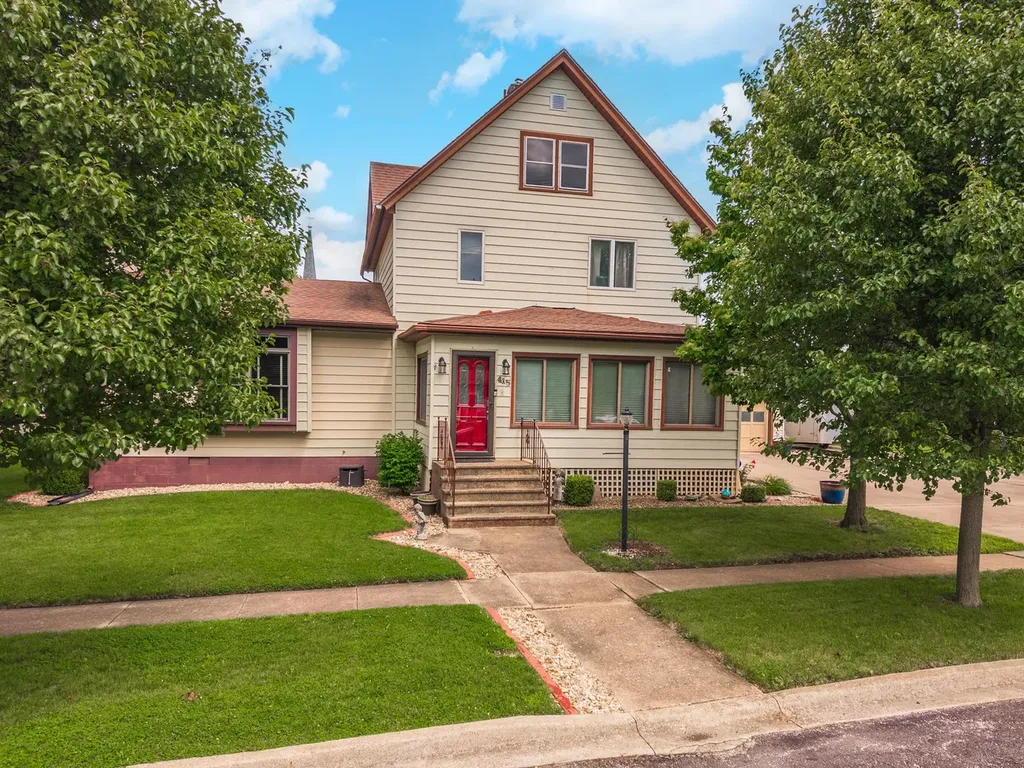 415 North 4th Street Chatsworth IL 60921