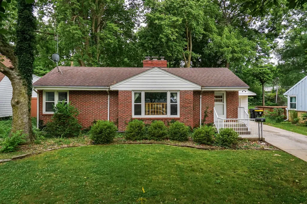 129 Eastview Drive Normal IL 61761