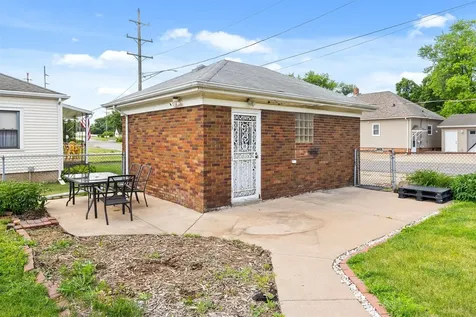 801 Bazore Street Streator IL 61364
