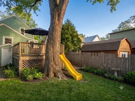 421 Center Street Woodstock IL 60098