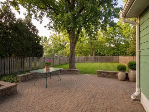 421 Center Street Woodstock IL 60098