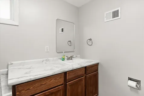1913 Columbus Street Ottawa IL 61350