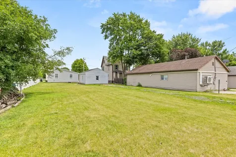 1913 Columbus Street Ottawa IL 61350