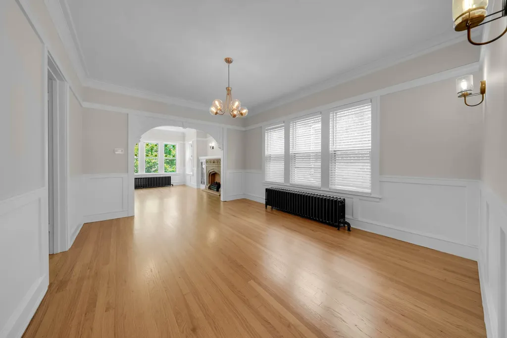 5341 West Wrightwood Avenue Chicago IL 60639