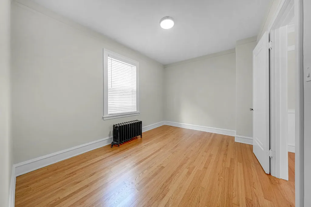 5341 West Wrightwood Avenue Chicago IL 60639